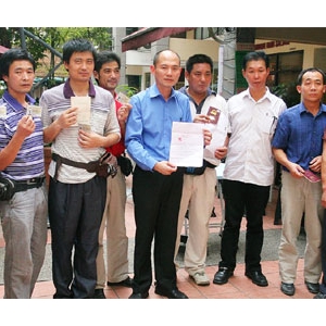 马来西亚遭欠薪中国劳工增至36人 老板携款逃跑