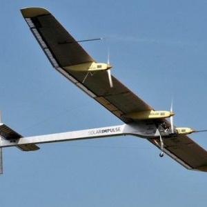 瑞士太阳能飞机完成跨欧洲非洲往返飞行