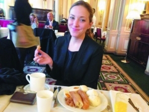 巴黎早餐，油条、包子和咸鸭蛋