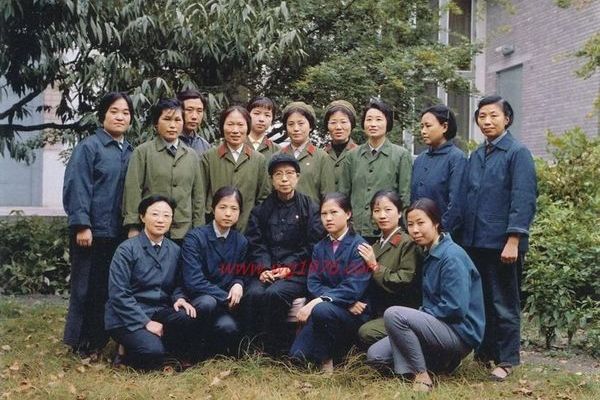 掉邓小平后患无穷 - 历史秘闻 - 西班牙华人网-劳