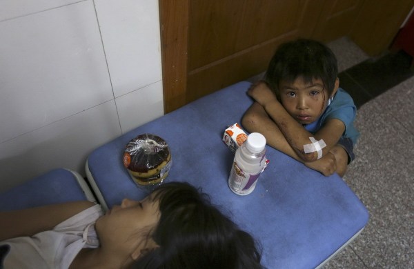 受伤的小孩的图片 051315lyqj2qjq2caa2xa1.jpg