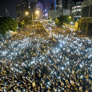 美国英国不顾北京反对 支持香港民主