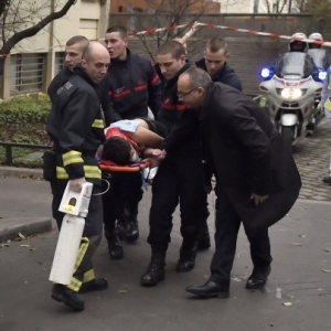 巴黎袭击案 凶手与警察交火后逃逸 踪迹消失