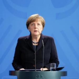 俄媒：德国总理默克尔遭极端组织威胁