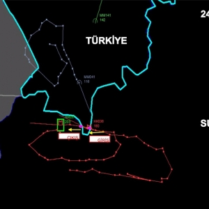土耳其向土叙边境紧急增兵 坦克塞满军列