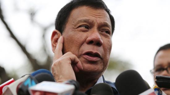 冷对南海争端 菲律宾新总统却在忙着杀人呢 - 
