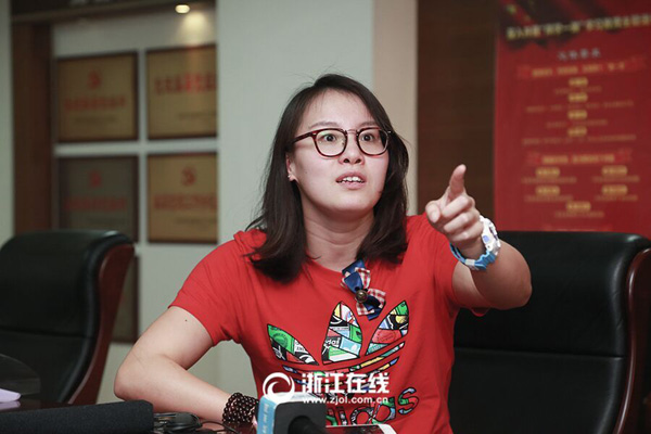 洪荒少女回杭州 傅园慧受访自带 表情包 - 中