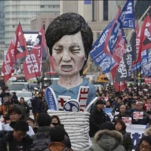 涉闺蜜门事件 前青瓦台高官自杀未遂